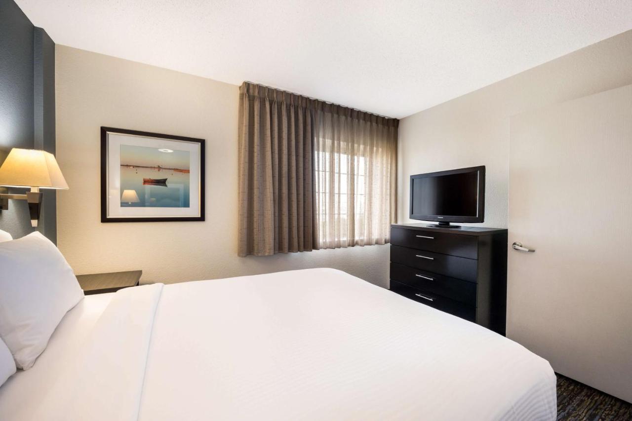 Sonesta Simply Suites Arlington Exteriér fotografie