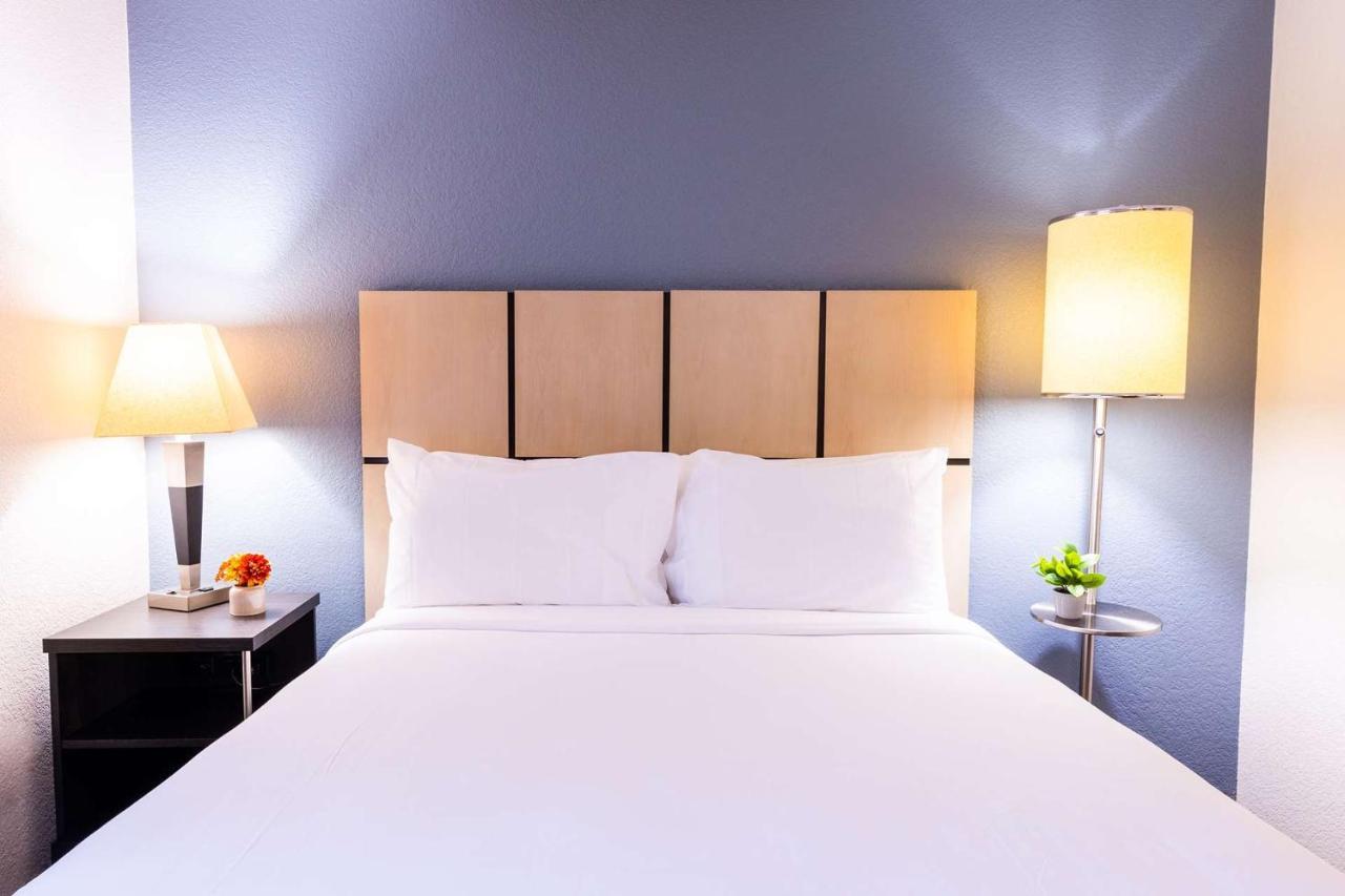 Sonesta Simply Suites Arlington Exteriér fotografie